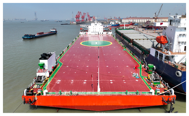 03.新型LCTバージ展示-3