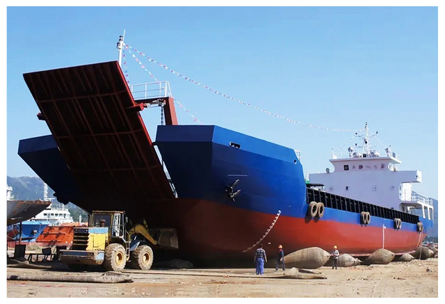 LCTバージディスプレイ-3